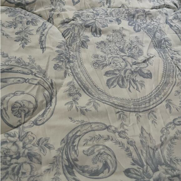 Vintage French country Toile‎ Cream Blue Queen Quilt Comforter Bedspread 2 Shams - Picture 5 of 10